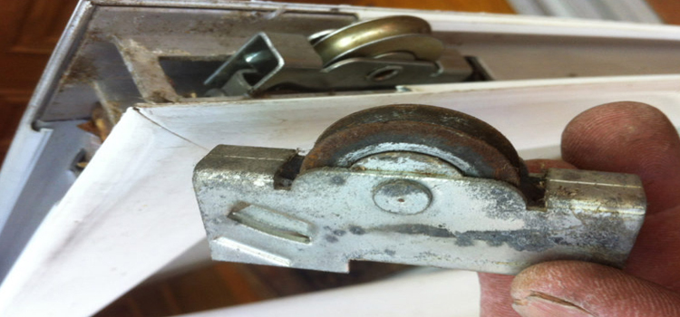 screen door roller repair in Artesia